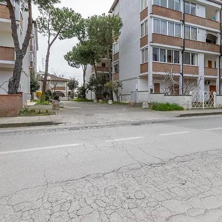 Lido Degli Estensi Terrace Apartment