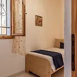 Guesthost - Terrace Apartamento *